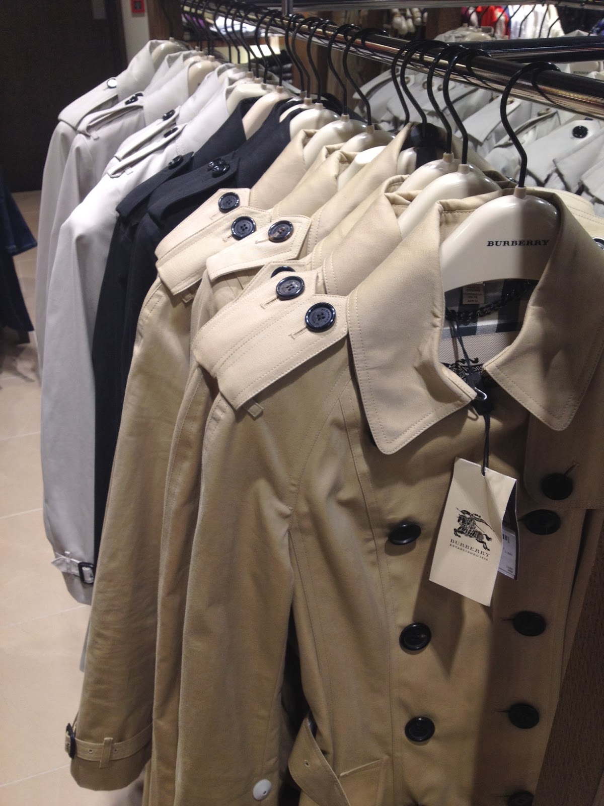 bicester village burberry trench price
