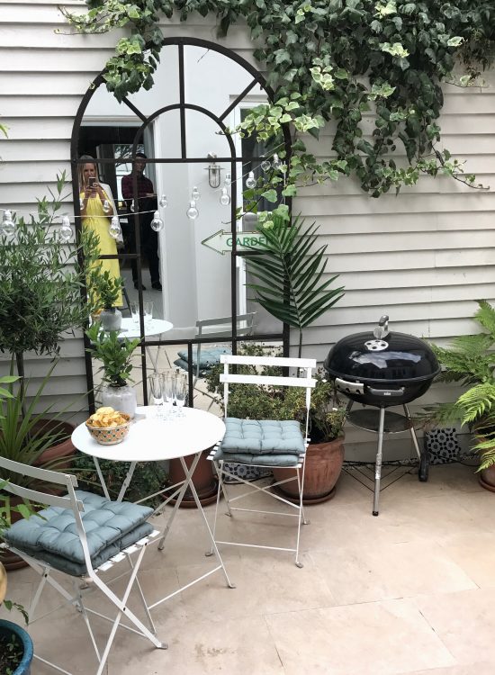 HOW TO STYLE SMALL SPACES: COURTYARD GARDENS